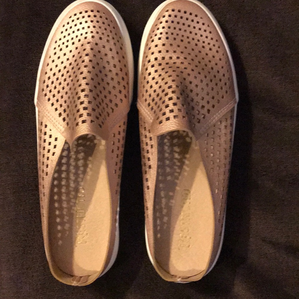 Gold flats by Restricted